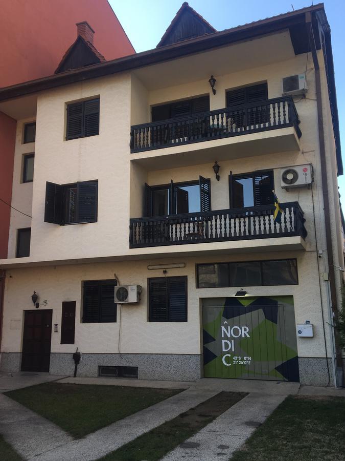 Nordic Hostel N-Box Skopje Exteriör bild